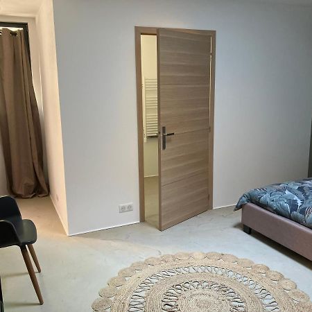Chambre avec petit-déjeuner en Provence Luberon La Tour-dʼAigues Extérieur photo